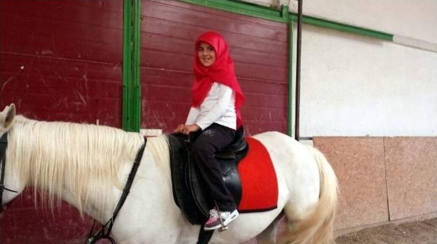 Agd Kayseri’de At Binme Ve Kaligrafi Heyecanı