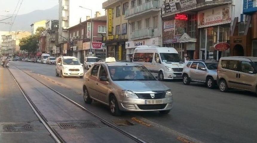 &Ccedil;alınan R&ouml;gar Kapakları Kazaya Davetiye &Ccedil;ıkarıyor