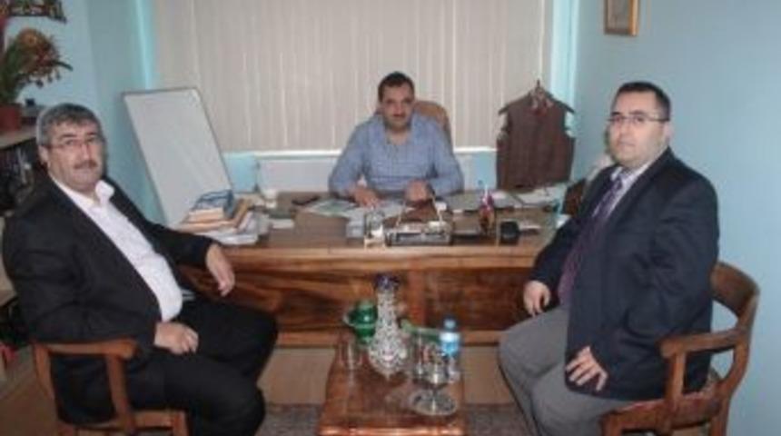 Anayol Partisi Siyasi Hayatına İlgin&ccedil; Taahh&uuml;tlerle Başladı