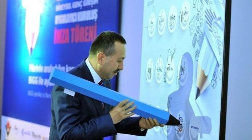 T&uuml;bitak Bireysel Gen&ccedil; Girişim Programına İmzalar Atıldı