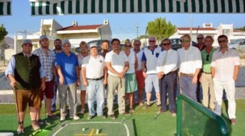 Golf Tutkunları, İzmir Golf Kulübü’nde Buluştu