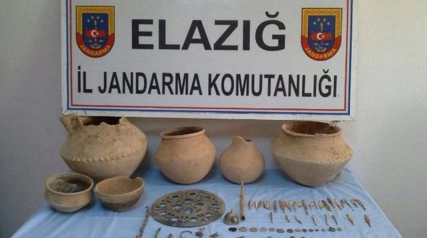 Elazığ&rsquo;da Jandarma Roma D&ouml;nemine Ait 53 Par&ccedil;a Tarihi Eser Ele Ge&ccedil;irdi