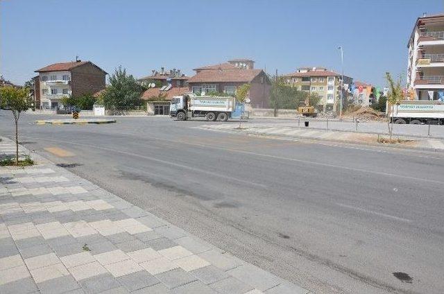 Turgut Özal Bulvarı İle Tevfik Temelli Caddesi Bağlantı Yolu Açılıyor