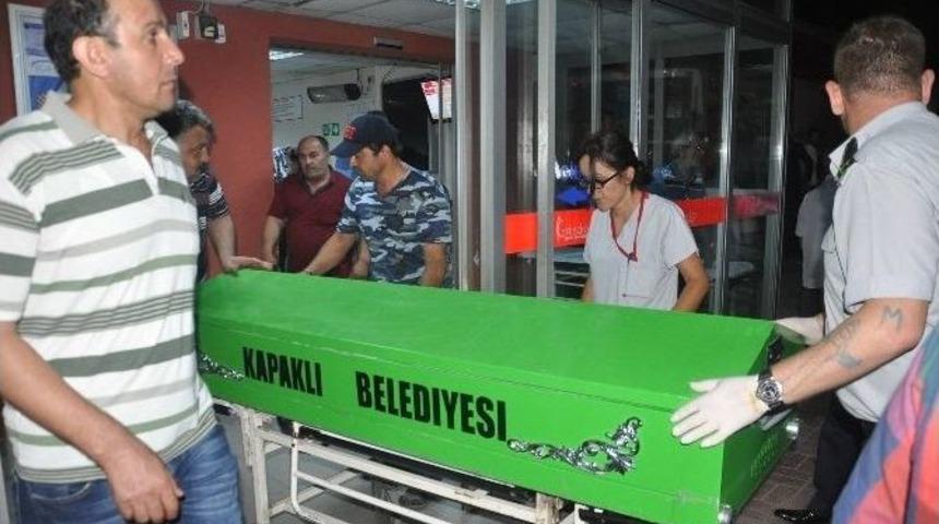 Kendini Kamyon Kasasına Astı