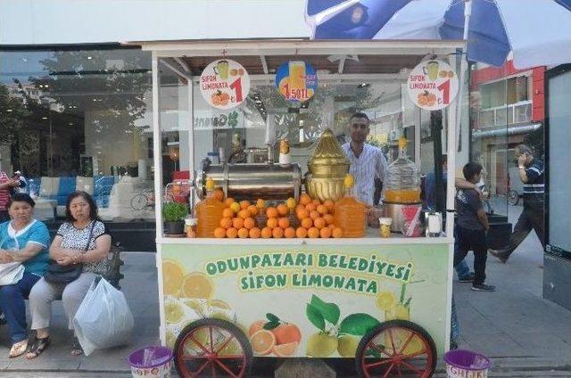 Eskişehir’de ‘sifon Limonata’ Geleneği Sürüyor