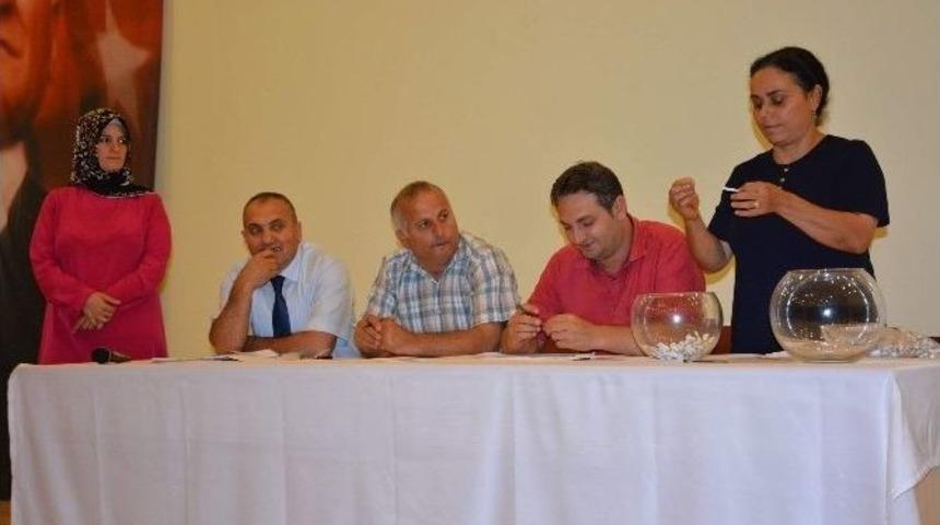 Eski H&uuml;k&uuml;ml&uuml; Ve Engelliler Kura Sevinci Yaşadı