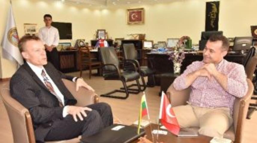Litvanya Büyükelçisi, Başkan Yücel’i Ziyaret Etti