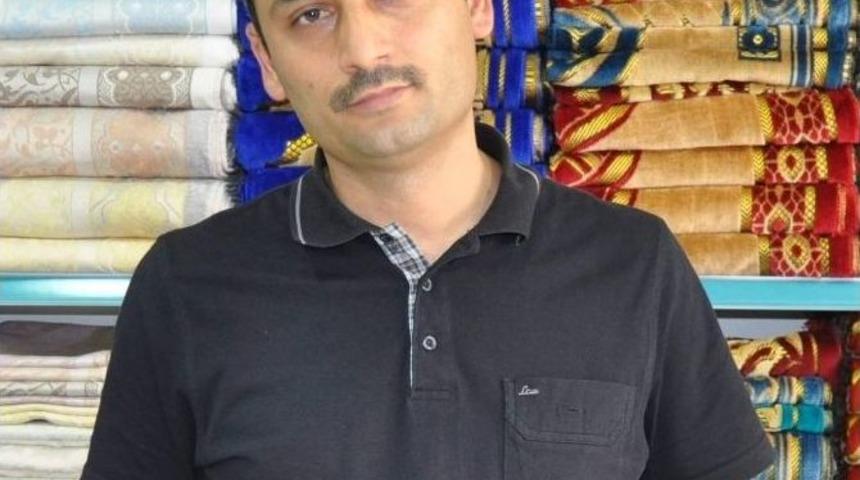 Namaz Kılmayı &Ouml;ğreten Sesli Seccade