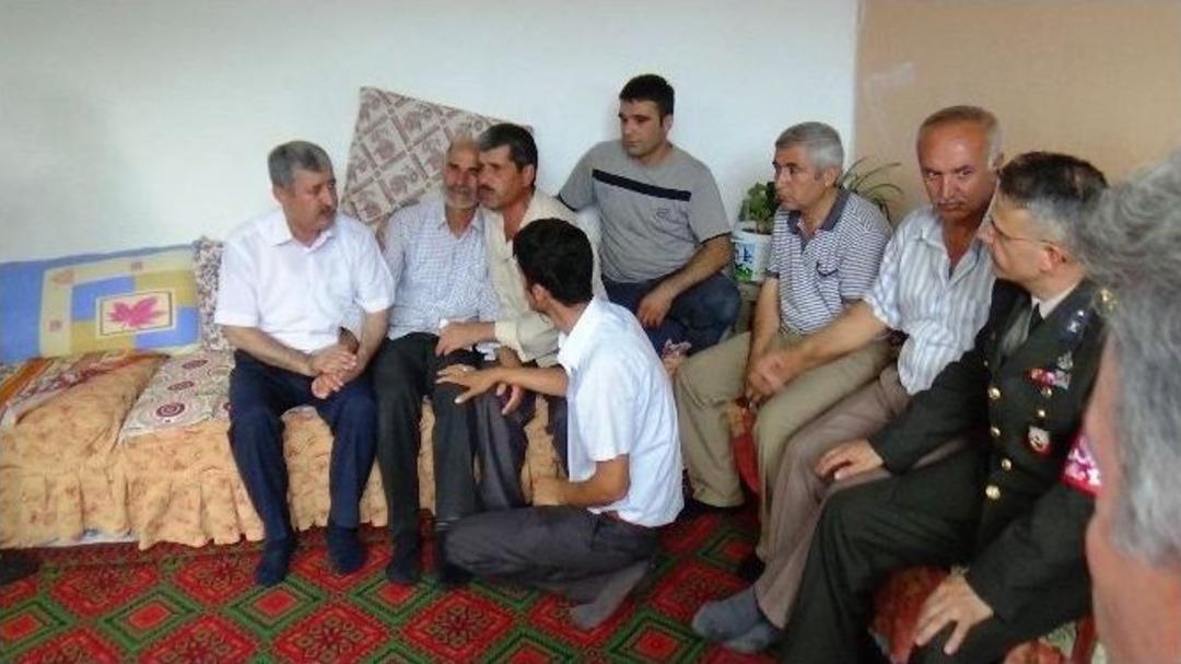 Şehit &Uuml;steğmen Tanrıverdi&rsquo;nin Baba Ocağında Yas Var