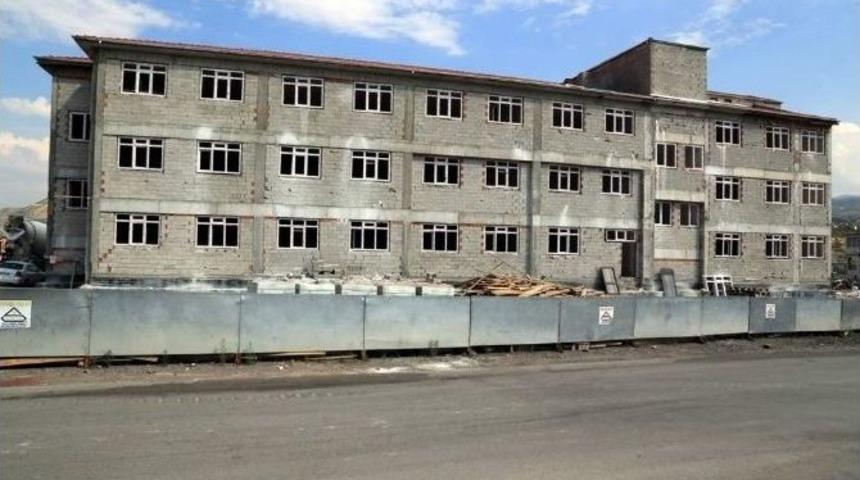 Melikgazi Belediyesi&rsquo;nden Esenyurt Mahallesi&rsquo;ne Okul