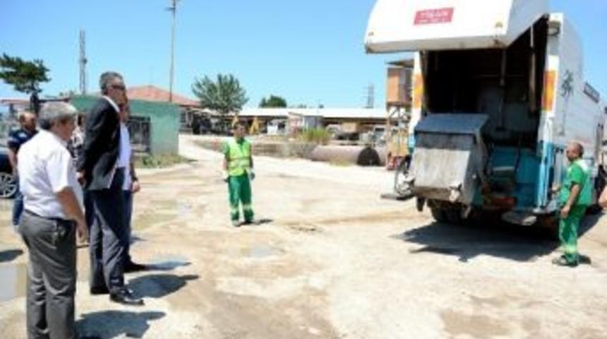 Karacabey Belediyesi&rsquo;ne &Ccedil;&ouml;p Konteynırı Yıkama Ve Dezenfekte Aracı