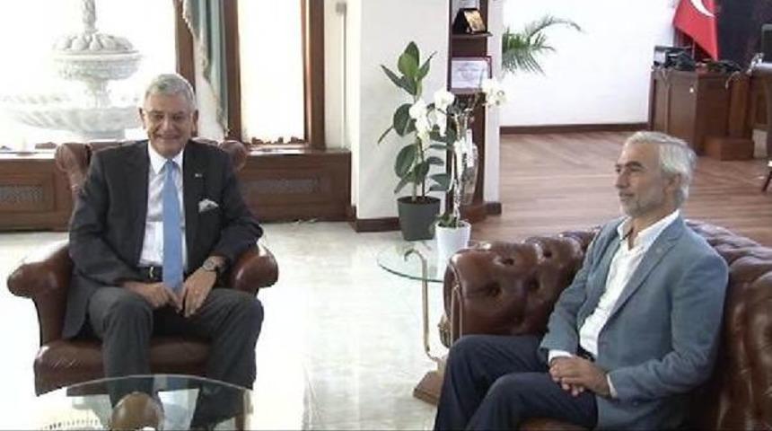 Bakan Bozkır: İnşallah &Uuml;lkeyi Tekrar Tek Başına Y&ouml;netmeye Devam Ederiz