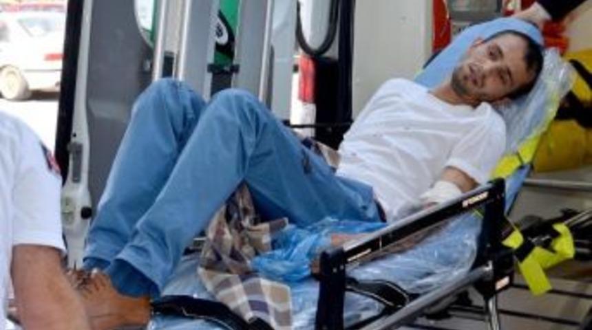 Bunalıma Giren Gen&ccedil;, Jiletle Kollarını Kesmeye Kalkıştı