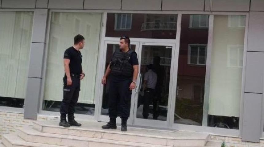 Aksaray'da Gen&ccedil; İşadamları Derneği'ne Operasyon: 4 G&ouml;zaltı