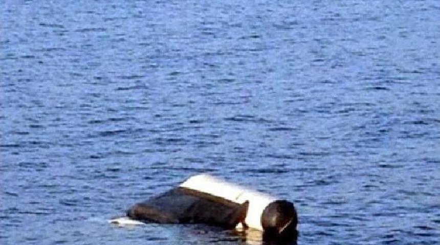 Bodrum'da Lastik Bot Battı: 1 Ka&ccedil;ak &Ouml;ld&uuml;