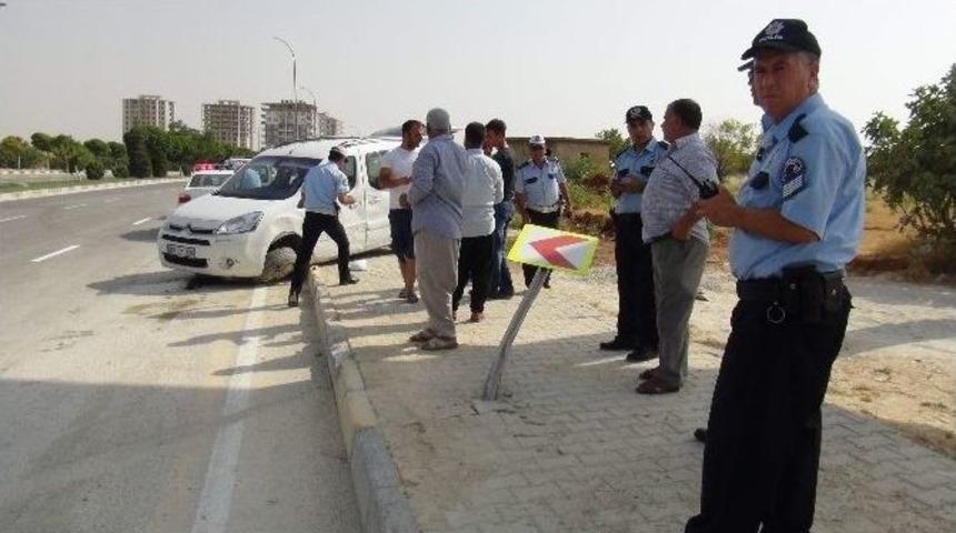 Yan Yatan Ara&ccedil;tan Burunları Bile Kanamadan &Ccedil;ıktılar