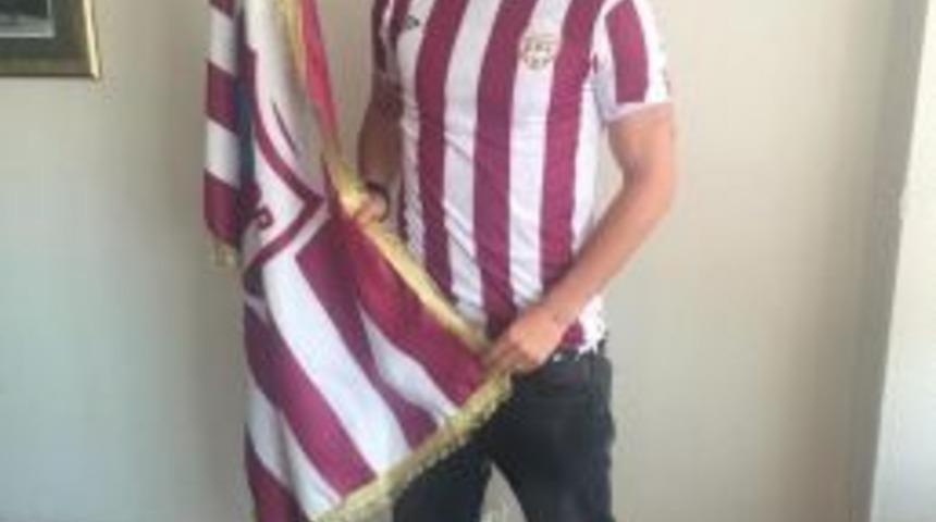 &Ouml;zg&uuml;r &Ccedil;elik Bandırmaspor'da