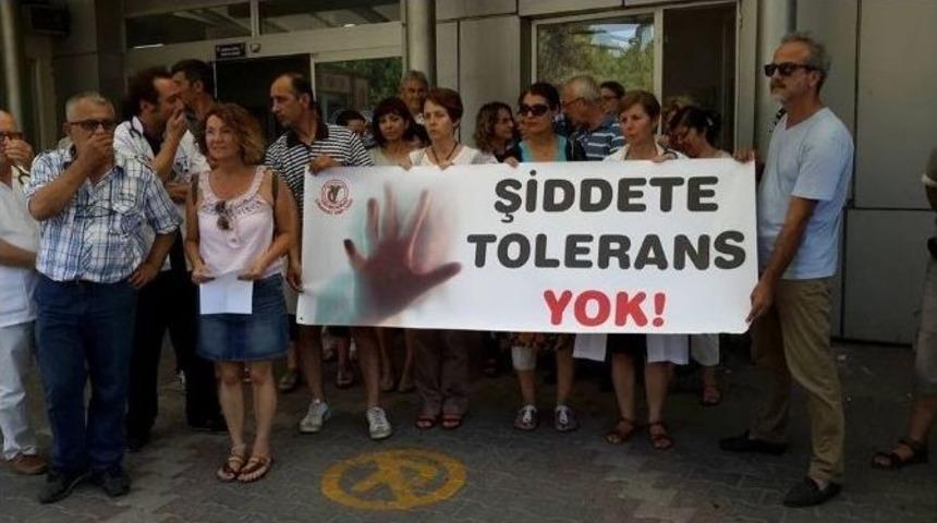 &Ccedil;anakkale&rsquo;de Doktorlar Silah İstedi: