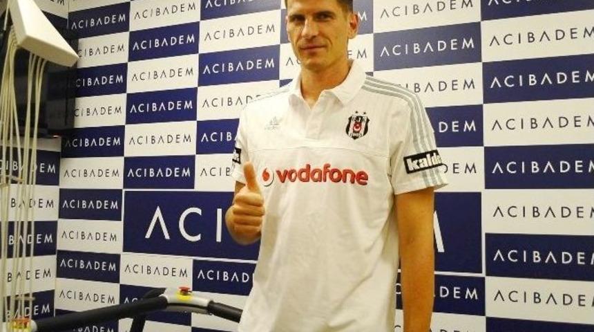 Gomez, Sağlık Kontrol&uuml;nden Ge&ccedil;ti