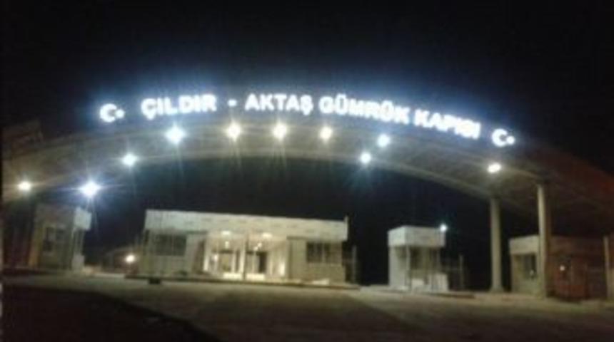 Aktaş Sınır Kapısında Işıklar Yandı