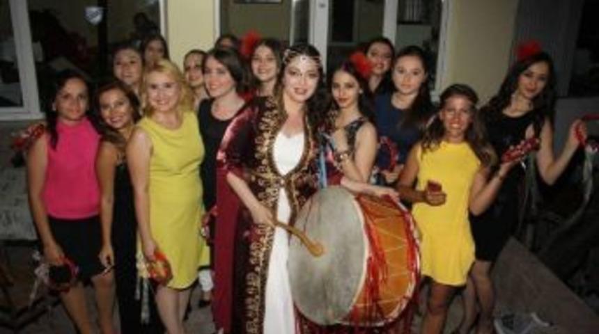 Gelinden Davul Şov