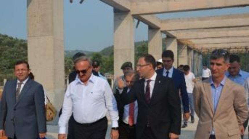 Kestel&rsquo;e Buz Pateni Ve Buz Hokeyi Salonu