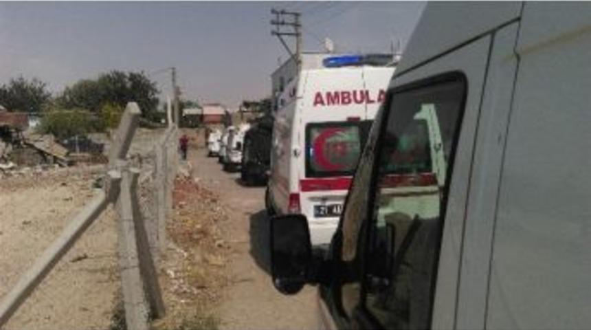 Diyarbakır&rsquo;da İki Aile Arasında Kavga: 5 Yaralı