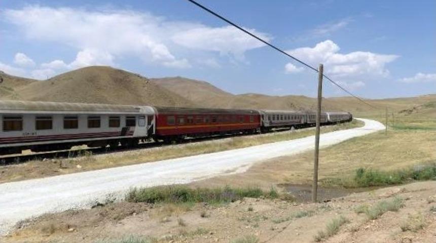 Tahran-Ankara Trenine Bombalı Saldırı : 2 Yarayı