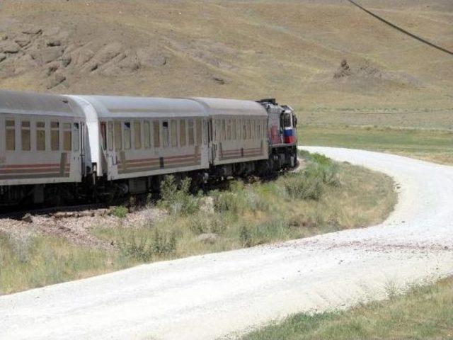 Tahran-Ankara Trenine Bombalı Saldırı : 2 Yarayı