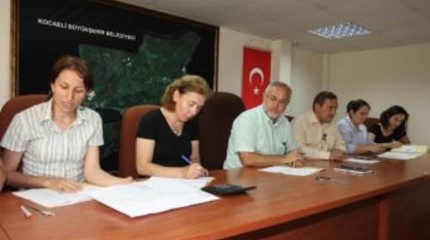 Kocaeli&rsquo;de Kent Trafiğini &Ccedil;&ouml;zecek &Ccedil;alışmalar Yapılıyor