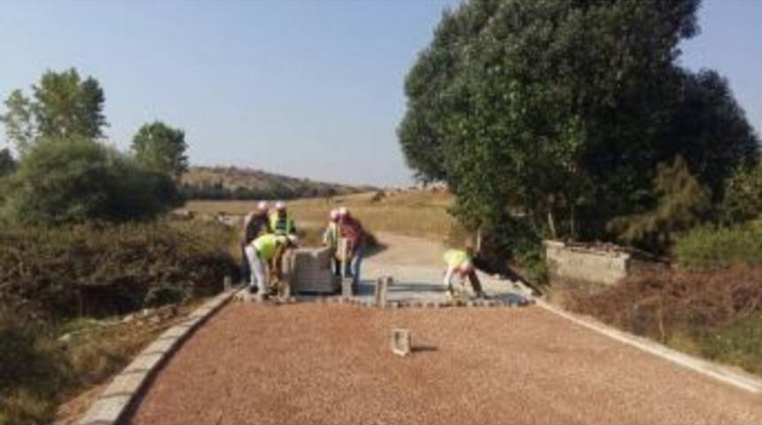 Karesi&rsquo;de Yol &Ccedil;alışmaları