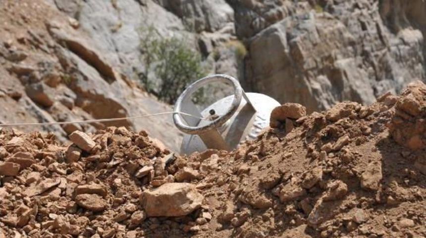 Hakkari-&Ccedil;ukurca Karayolunun A&ccedil;ılması I&ccedil;in Şine Dağı'na Operasyon Başlattı