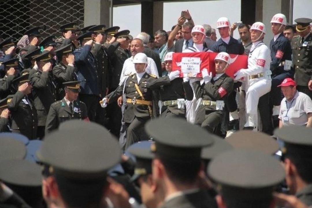 Başkent Şehidini Uğurluyor