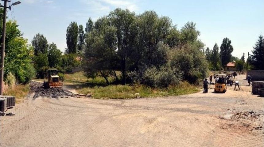 B&uuml;nyan Belediyesi 15 Farklı Mahallede &Ccedil;alışıyor