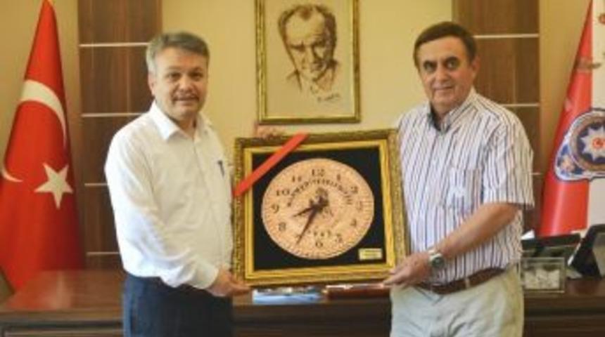 Mahmudiye Belediyesi Başkanı İshak G&uuml;ndoğan&rsquo;dan Emniyet M&uuml;d&uuml;r&uuml; Şahin&rsquo;e Ziyaret