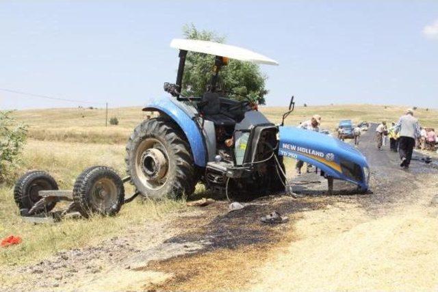 Çankırı'da Otomobille Traktör Çarpıştı: 3 Ölü, 4 Yaralı