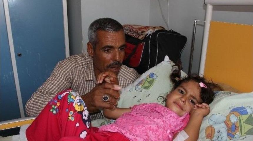 Kumanda Pili Yutan &Ccedil;ocuk Sağlığına Kavuştu