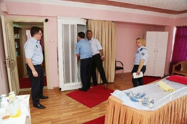 İlkadım&rsquo;dan Masaj Salonlarına Sıkı Denetim 1