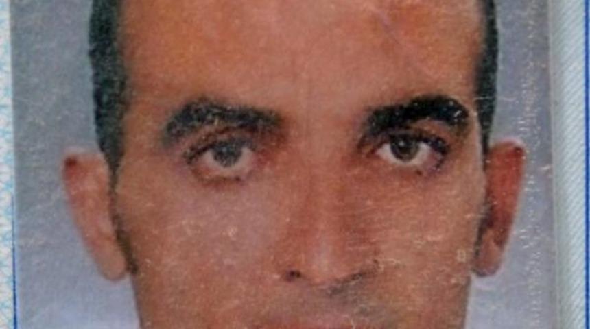 Aşağıya Bakarken 13 Katlı Binadan D&uuml;şt&uuml;