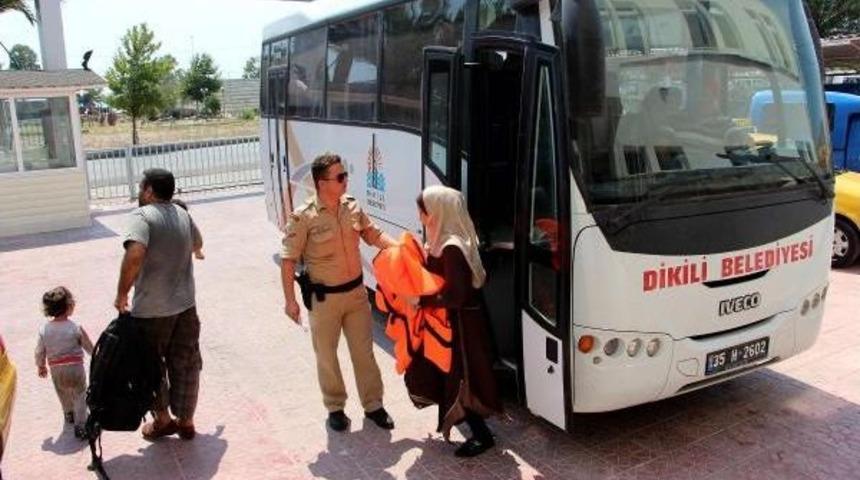 Dikili'de 68 Suriyeli Ka&ccedil;ak Yakalandı