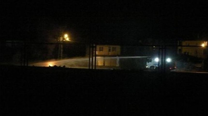 Van&rsquo;da Jandarma Komutanlığına Saldırı: 1 Asker Yaralı