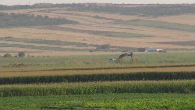 Kilis'te Sınıra Hendek Kazılıyor