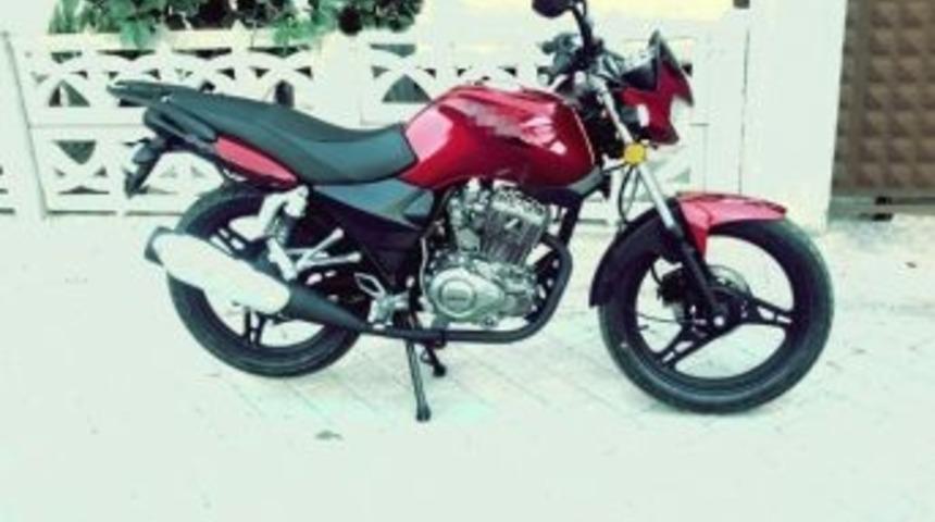 Tekirdağ’da Gündüz Vakti Evin Önünden Motosiklet Çaldılar