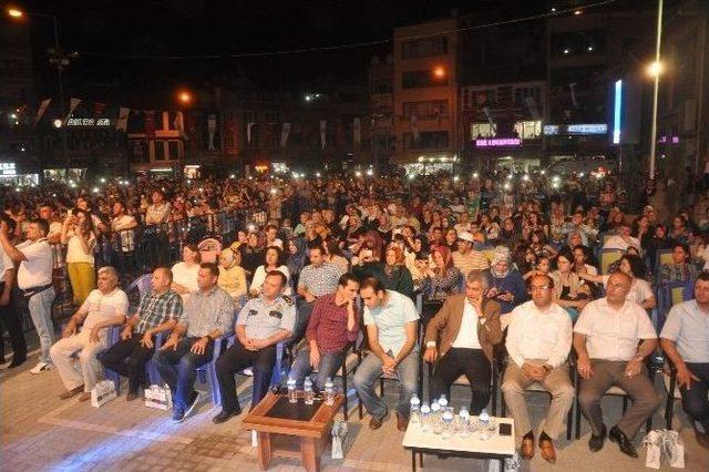 Sandıklı’da Ferhat Göçer Konseri 2