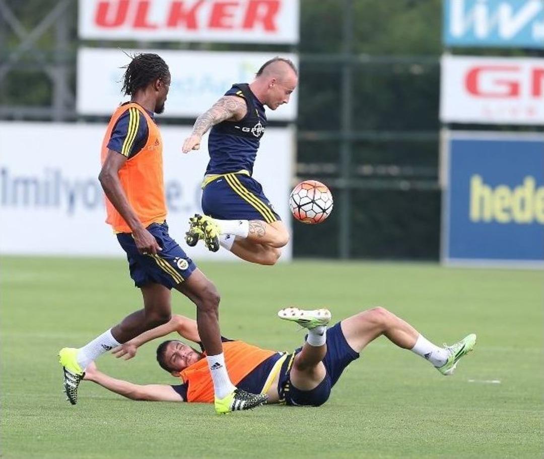 Fenerbah&ccedil;e, Shakhtar Donetsk Ma&ccedil;ı Hazırlıklarını S&uuml;rd&uuml;r&uuml;yor