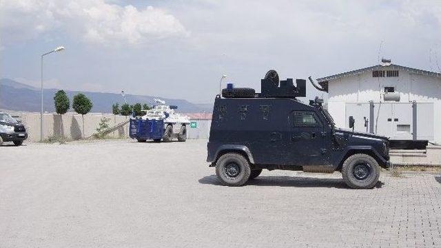 Kağızman - Erzurum Karayolunda Mayınlı Saldırı: 1 Asker Şehit