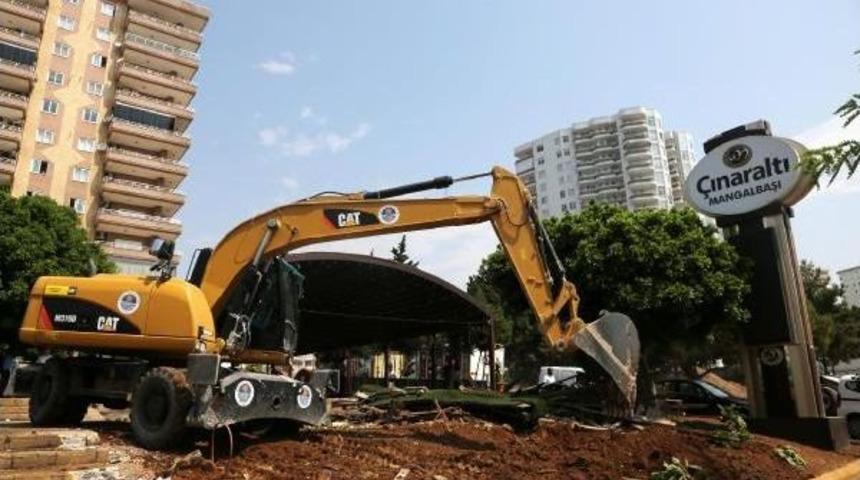 Mersin'de Yıkım Gerginliği; 10 G&ouml;zaltı