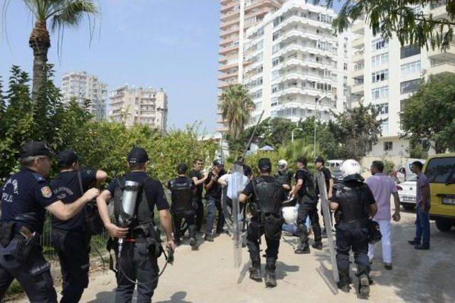 Mersin de Yıkım Gerginliği; 10 G&ouml;zaltı 3