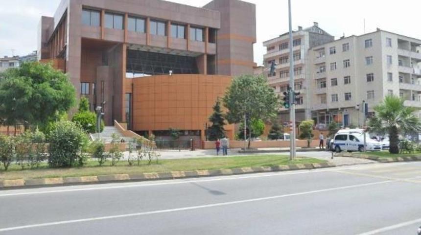 Trabzon'da Merkez Bankası Yakınında Ş&uuml;pheli Kutu Paniği