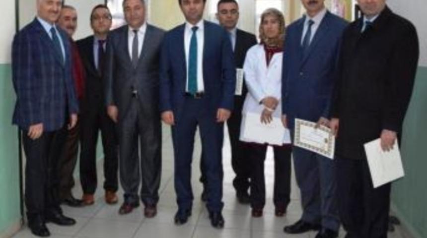 Tatvan&rsquo;ın Eğitim Başarısına Katkı Sunan 400 &Ouml;ğretmene Başarı Belgesi Verildi